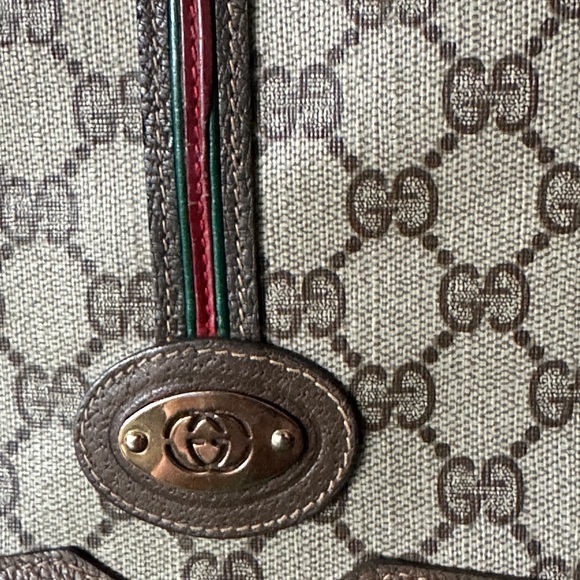 Authentic Gucci Crossbody/Shoulder Bag GG Sherry Line. - Picture 6 of 17